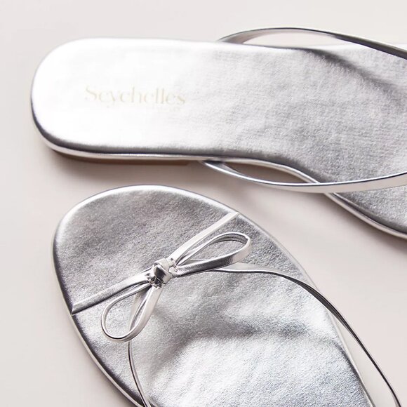 Seychelles Women's Silver Bow Sandals 8 - Picture 3 of 4